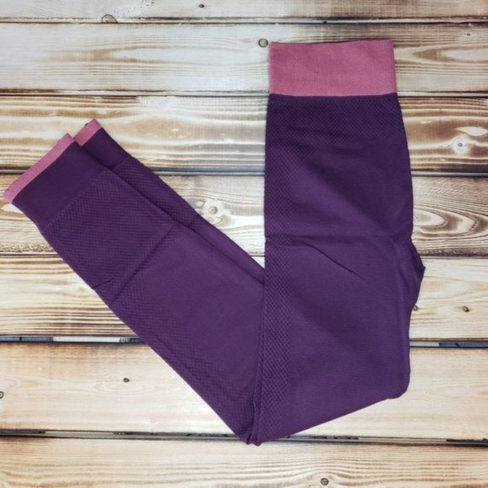 Women's Burgundy leggings